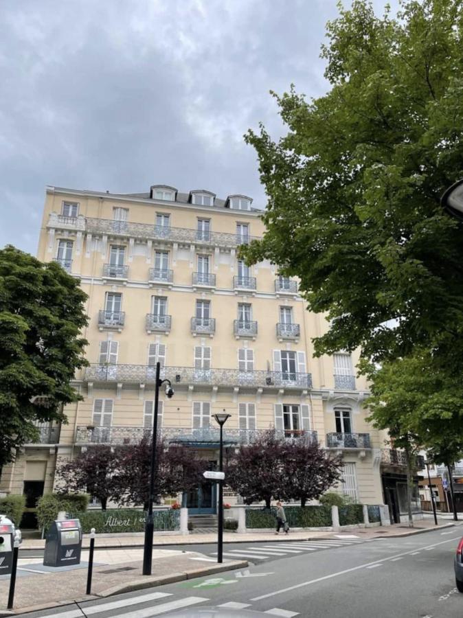 Le 5E - Appartement Design Dans Un Ancien Palace Vichy Exterior foto